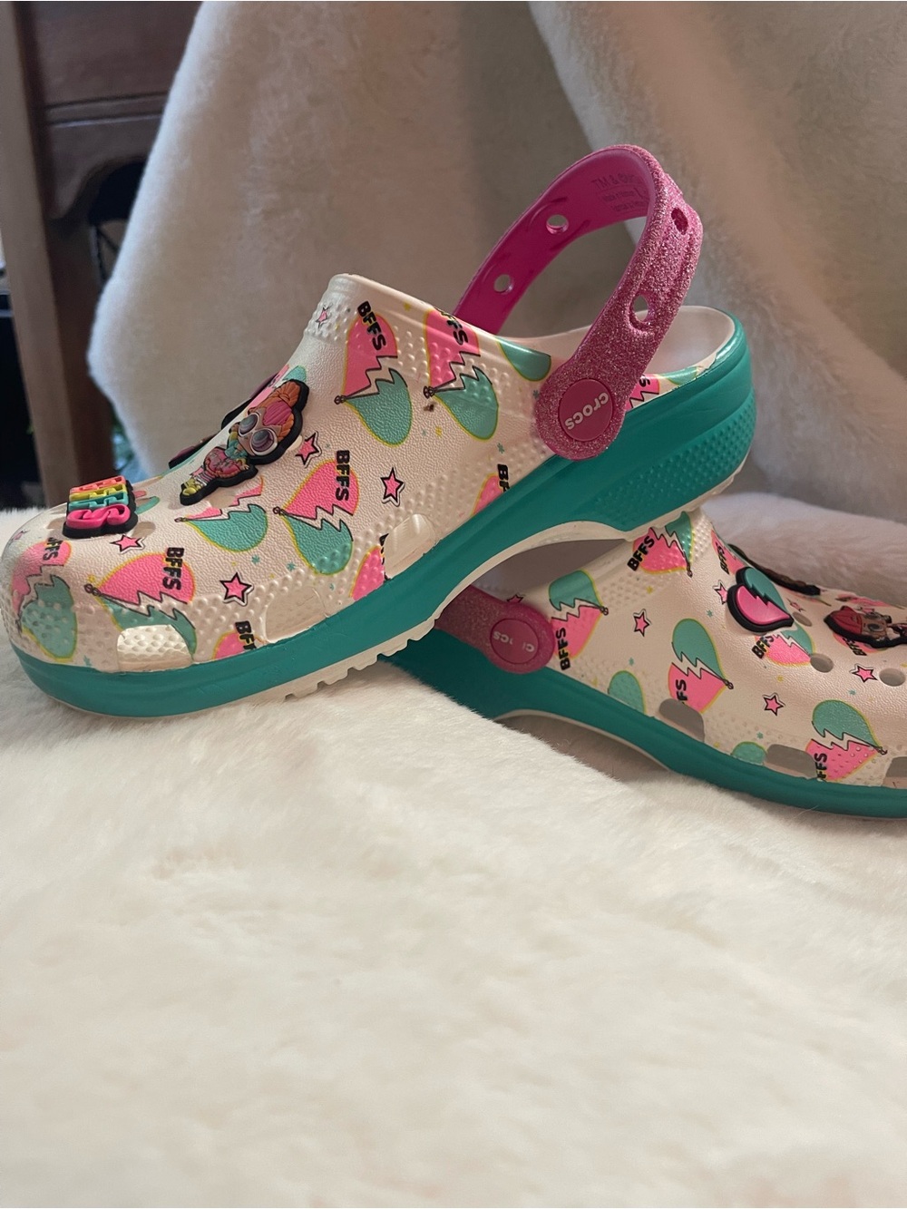 CROCS Kids White Pink Teal L.O.L. Surprise - Picture 8 of 8